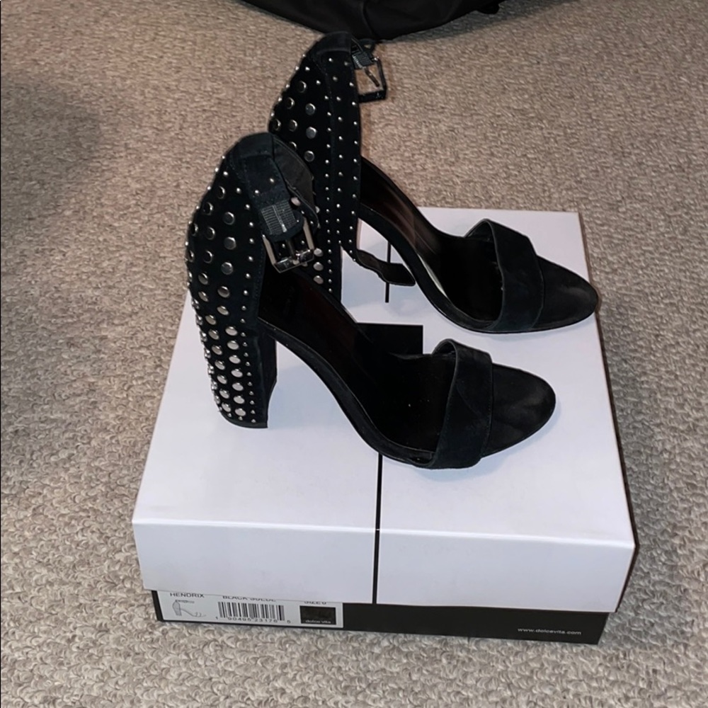DV Hendrix Heels